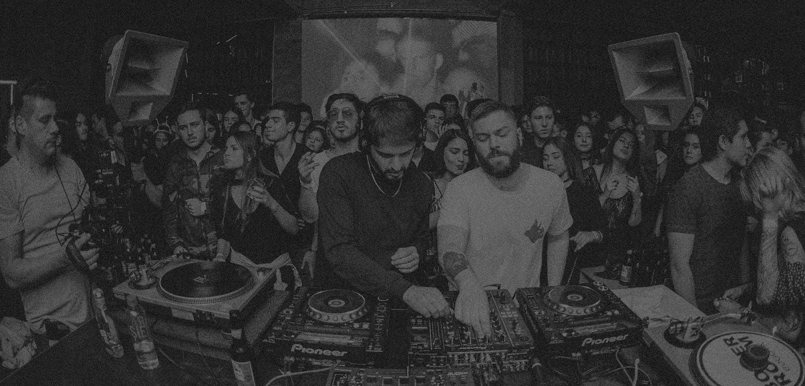 Projeto de marca e aplicações Boiler Room, imagem 2