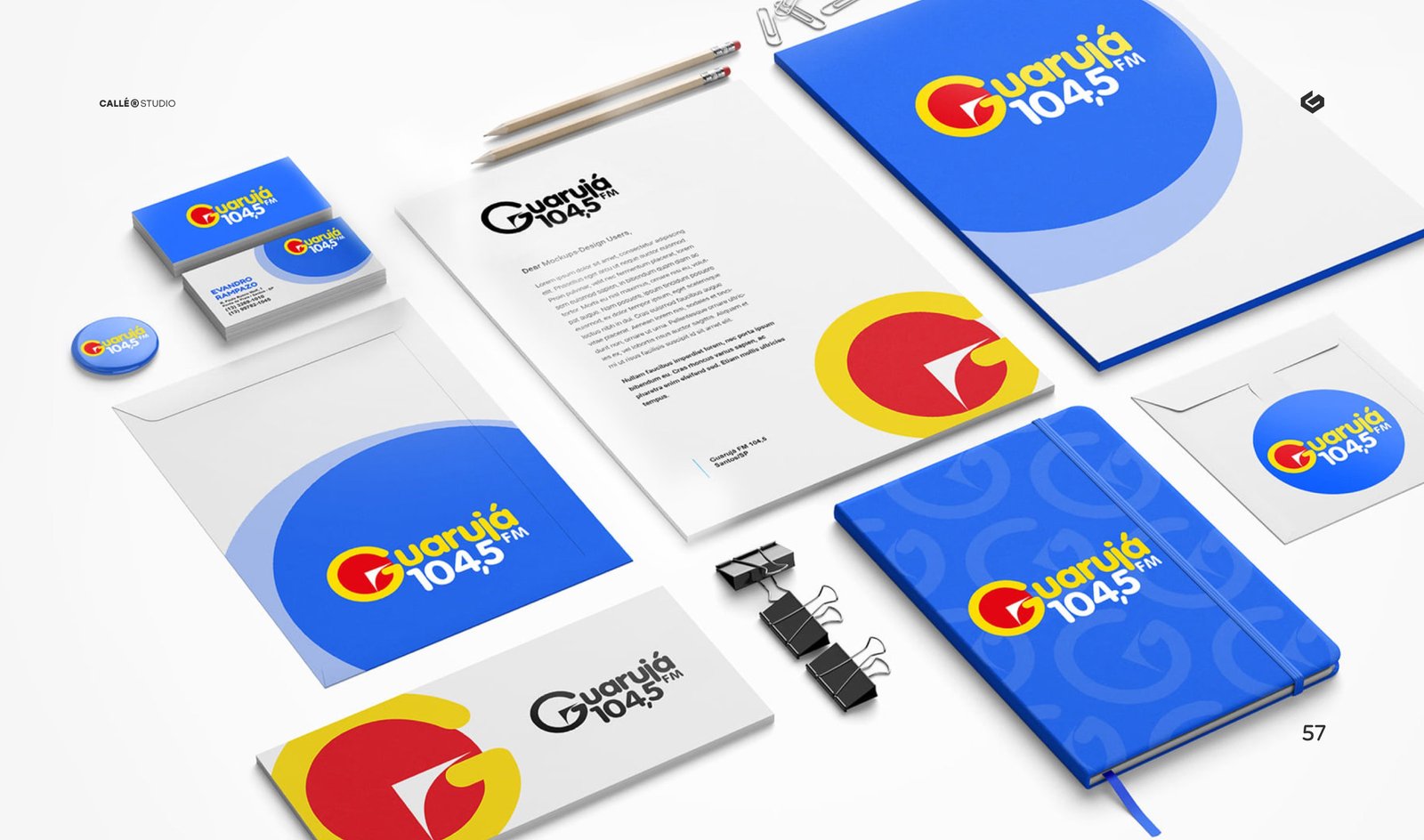 Papelaria institucional da Guarujá FM: cartões, envelopes e caderno