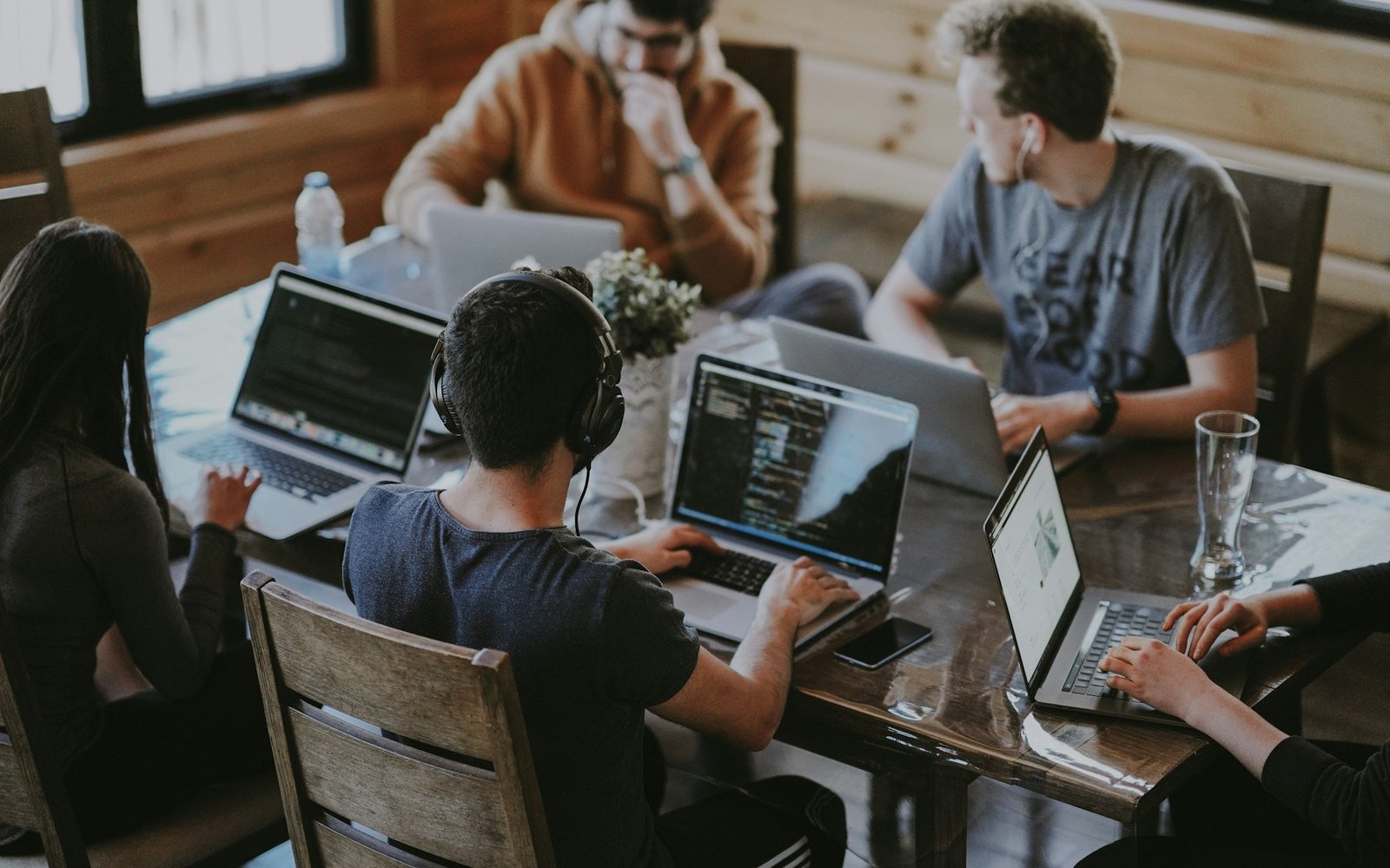 Estratégia de marketing digital: um guia para conectar canais, dados e negócio